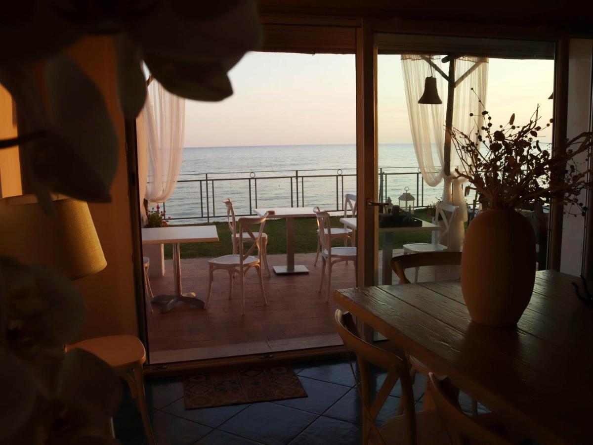 Sunset House Bed and Breakfast Anzio Exterior foto